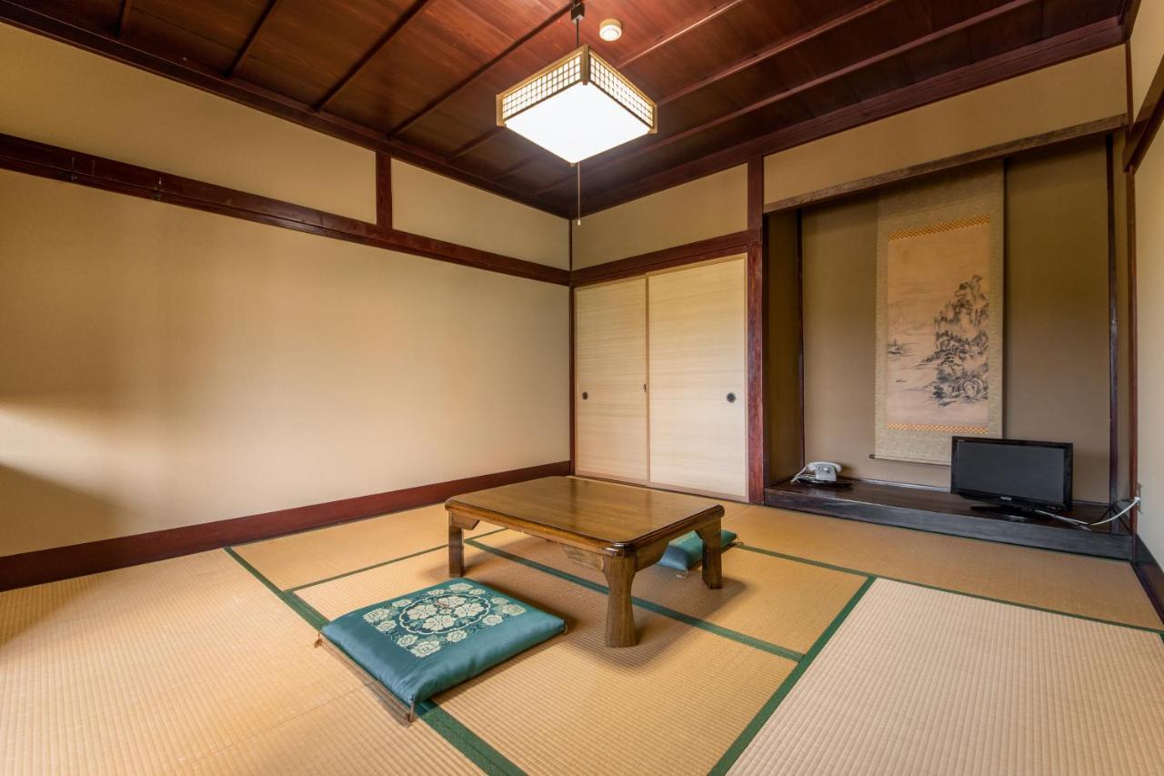 Kadokyu Ryokan Takaoka Luaran gambar